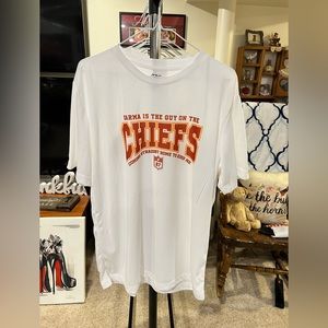 🐶 2/$15, 3/$20 Kansas City Chiefs Karma tee